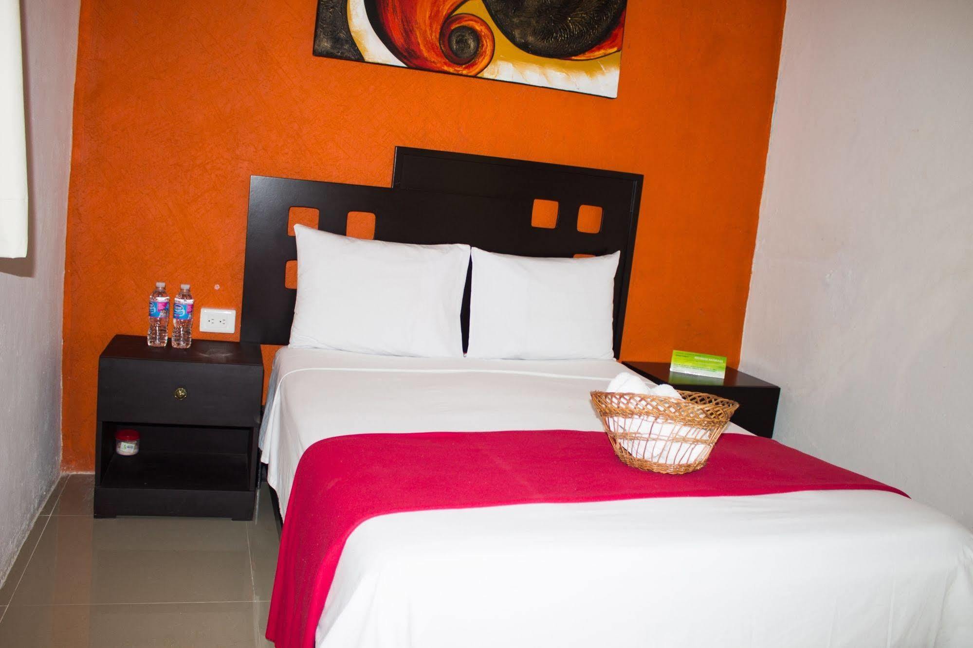 Rosvel Hotel Palenque Exterior photo