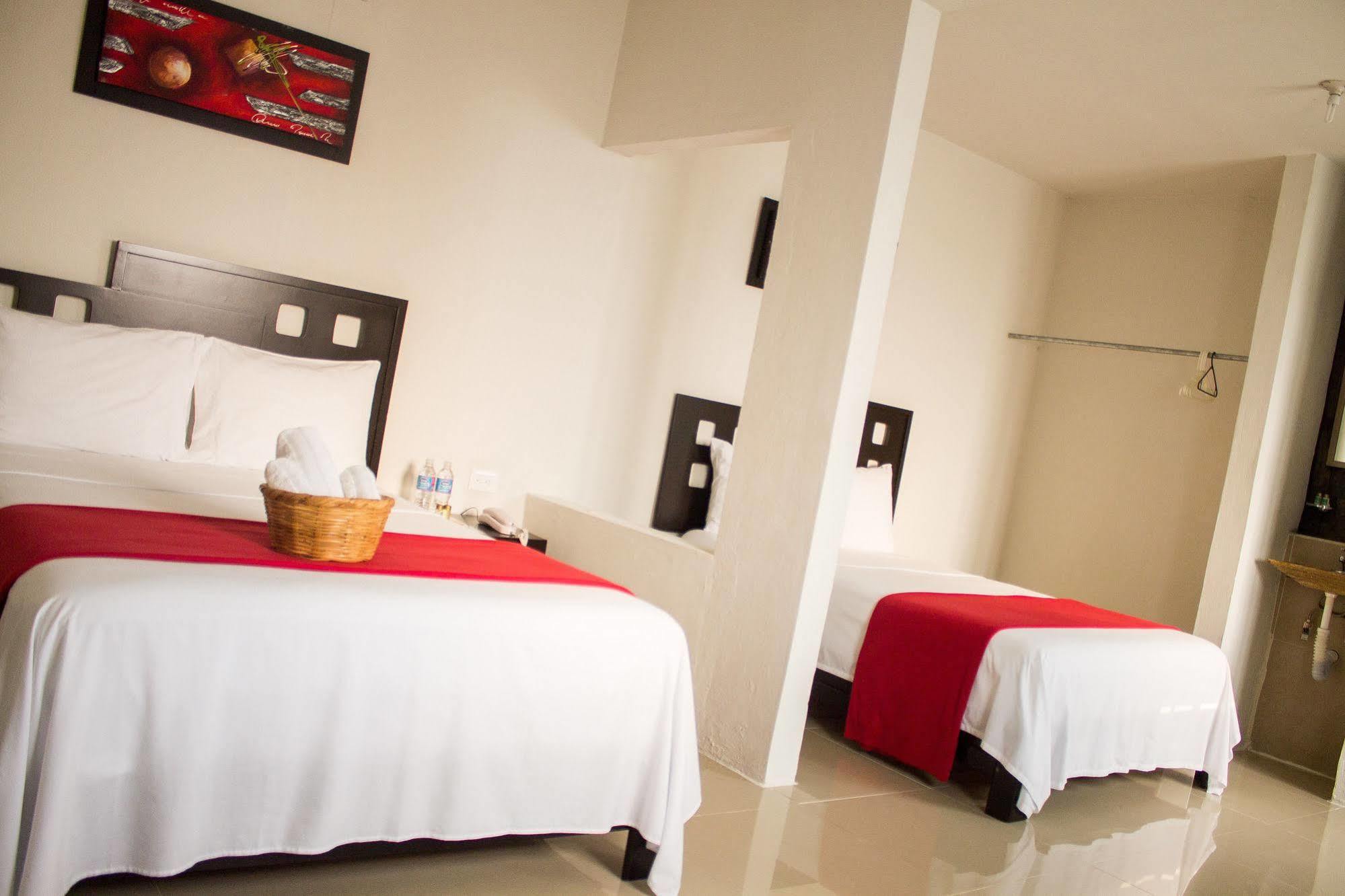 Rosvel Hotel Palenque Exterior photo